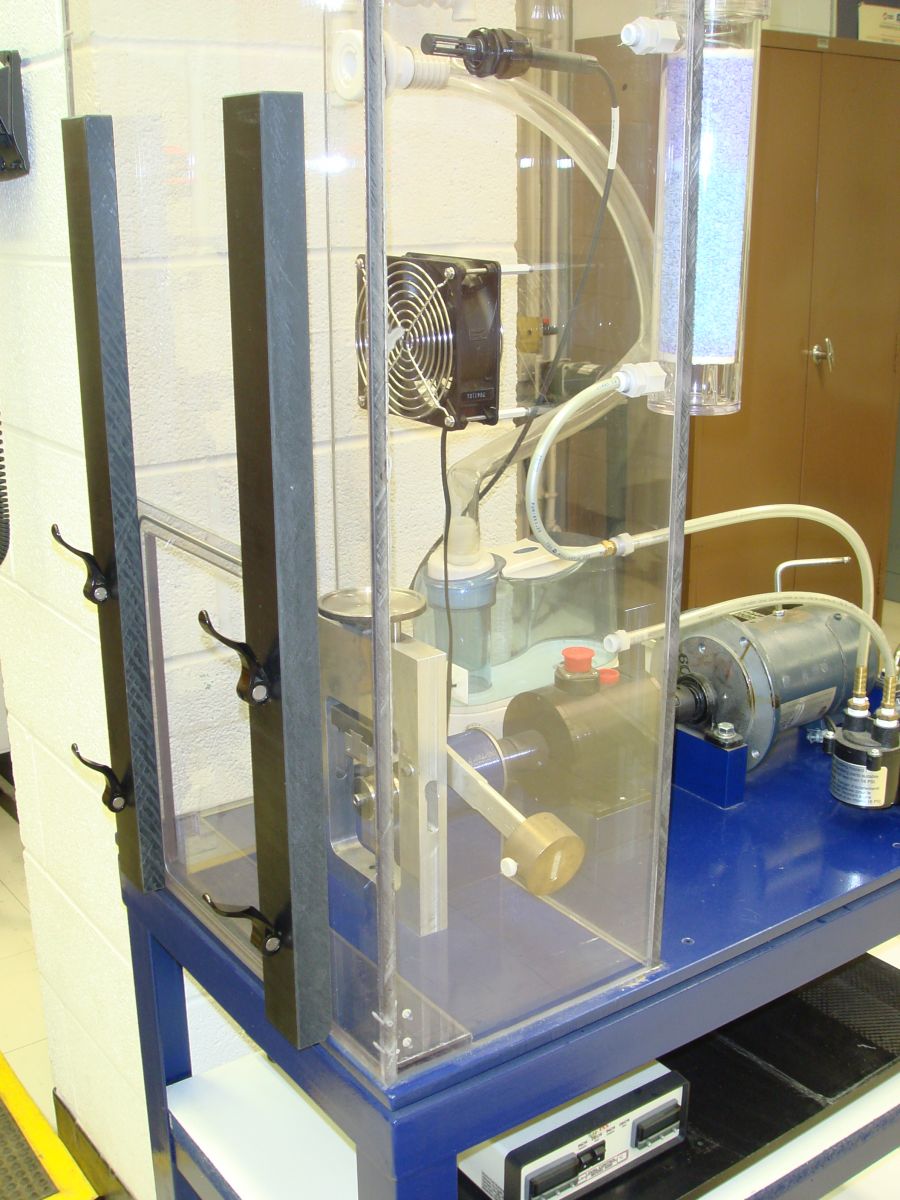 Block-on-Ring Tribometer with Environmental Chamber (Low Load and Speed)