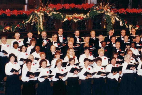 Chorale at altar