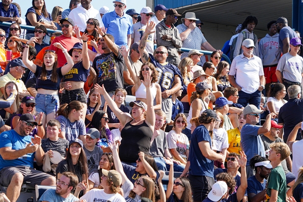 Football fans fill stadium