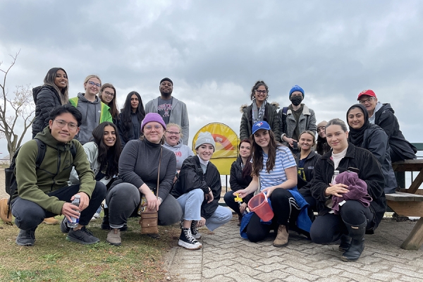 Students in the Special Topics in Earth and Environmental Sciences/Advanced Tort Law course at Sandpoint Beach