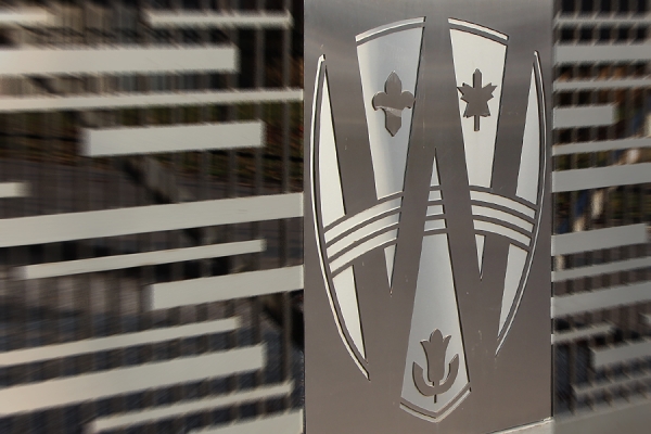 UWindsor shield logo