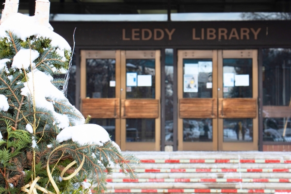 Leddy Library entrance