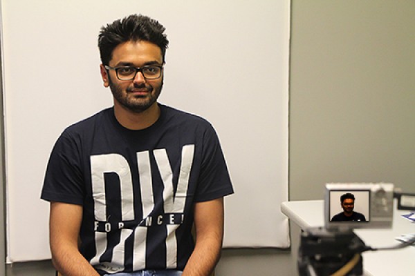 Rudresh Jha poses for his UwinCARD identification photo.