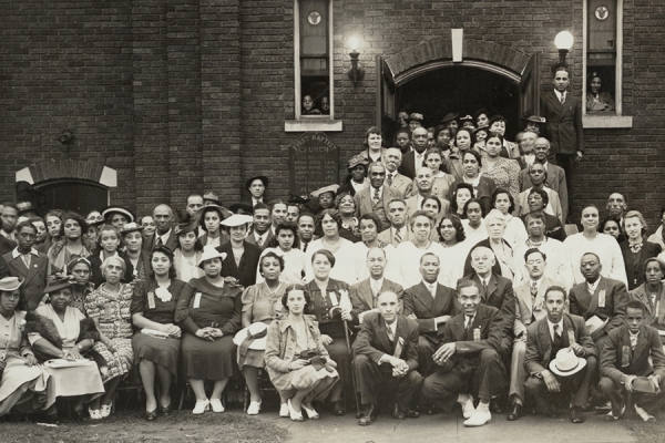 delegates gathered on steps of Windsor’s First Baptist Church