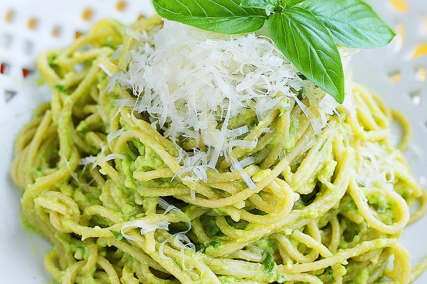 pasta with avocado sauce