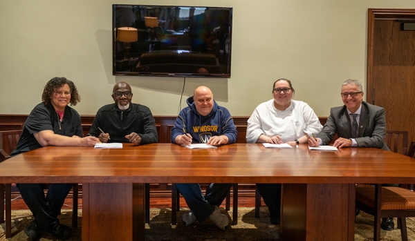 Shirley Knight, Clinton Beckford, Darrell Strand, Sabrina Montgomery, Robert Gordon.