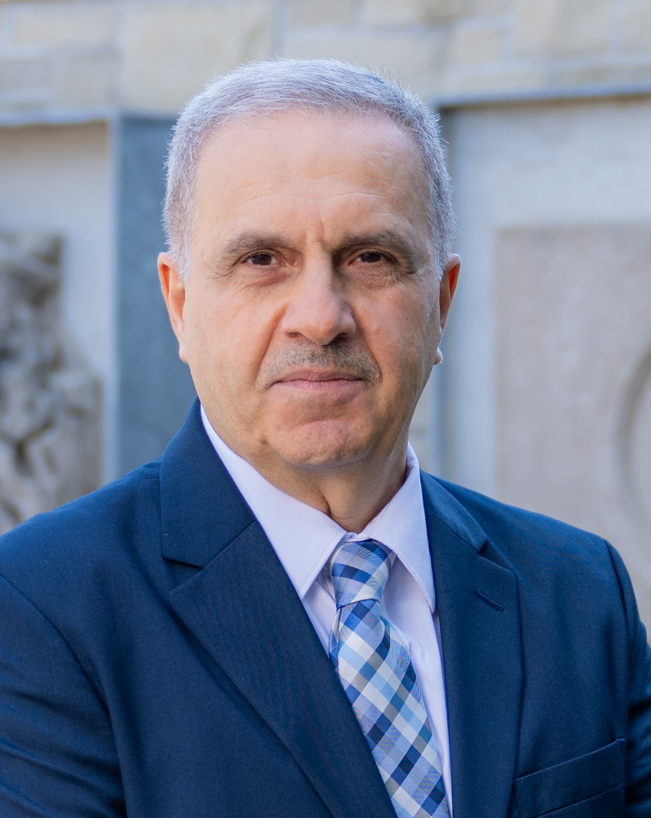 Dr. Walid Abdul-Kader