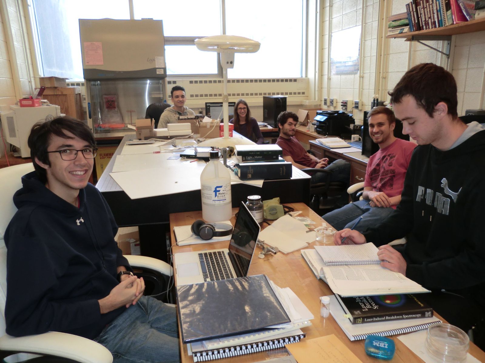 Students working in the Rehse lab