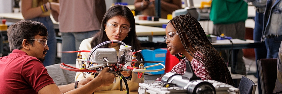 researchers in lab